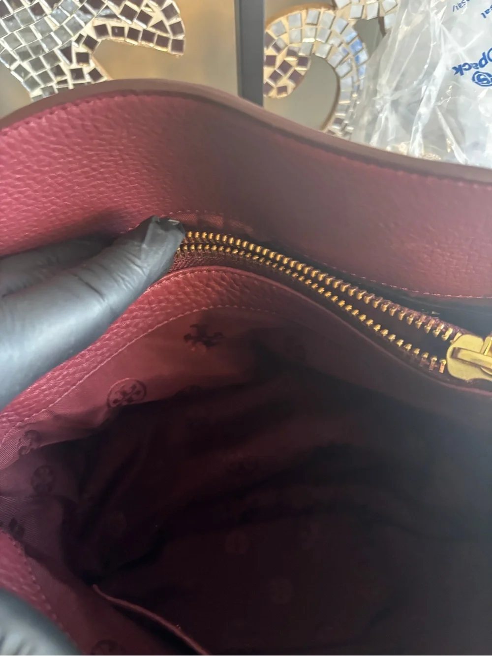 ⭐️Tory Burch Pebbled Robinson Open Dome Satchel NWT